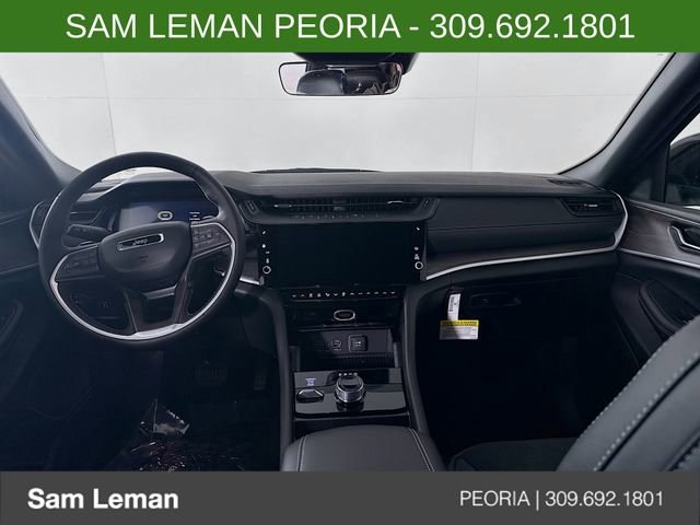 New 2026 Jeep Grand Cherokee Altitude image 22