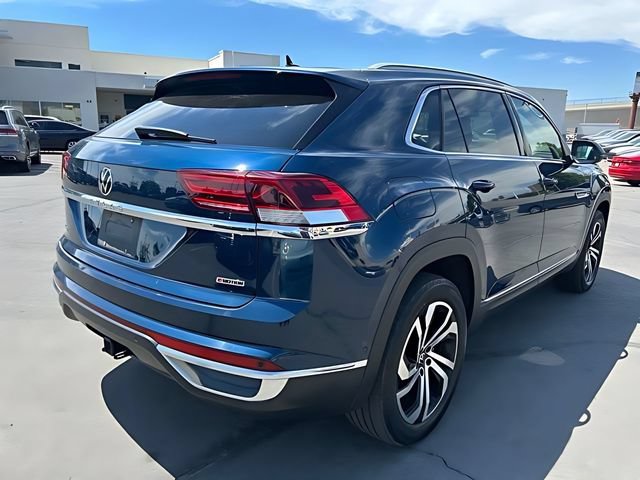 Used 2020 Volkswagen Atlas Cross Sport SEL Premium AWD/4WD image 3