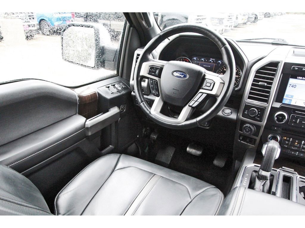 Used 2017 Ford F150 Platinum w/ Equipment Group 701A Luxury AWD/4WD image 11