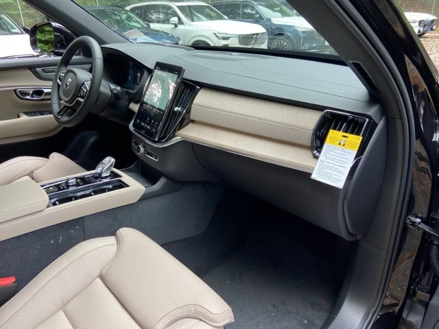 New 2026 Volvo XC90 B6 Ultra image 19