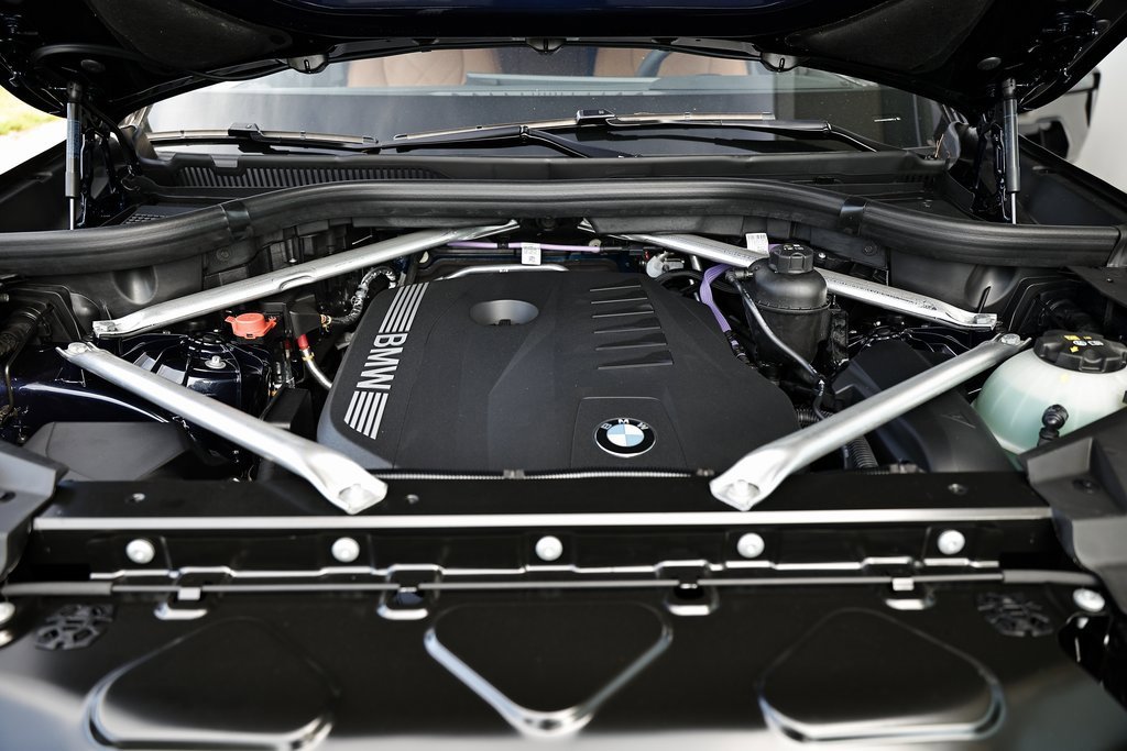 New 2026 BMW X5 xDrive40i w/ M Sport Package image 28
