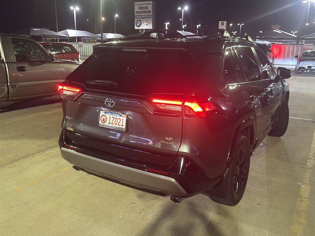 Used 2022 Toyota RAV4 SE AWD/4WD image 8