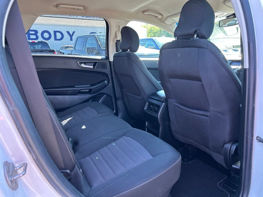 Used 2019 Ford Edge SE AWD/4WD image 40