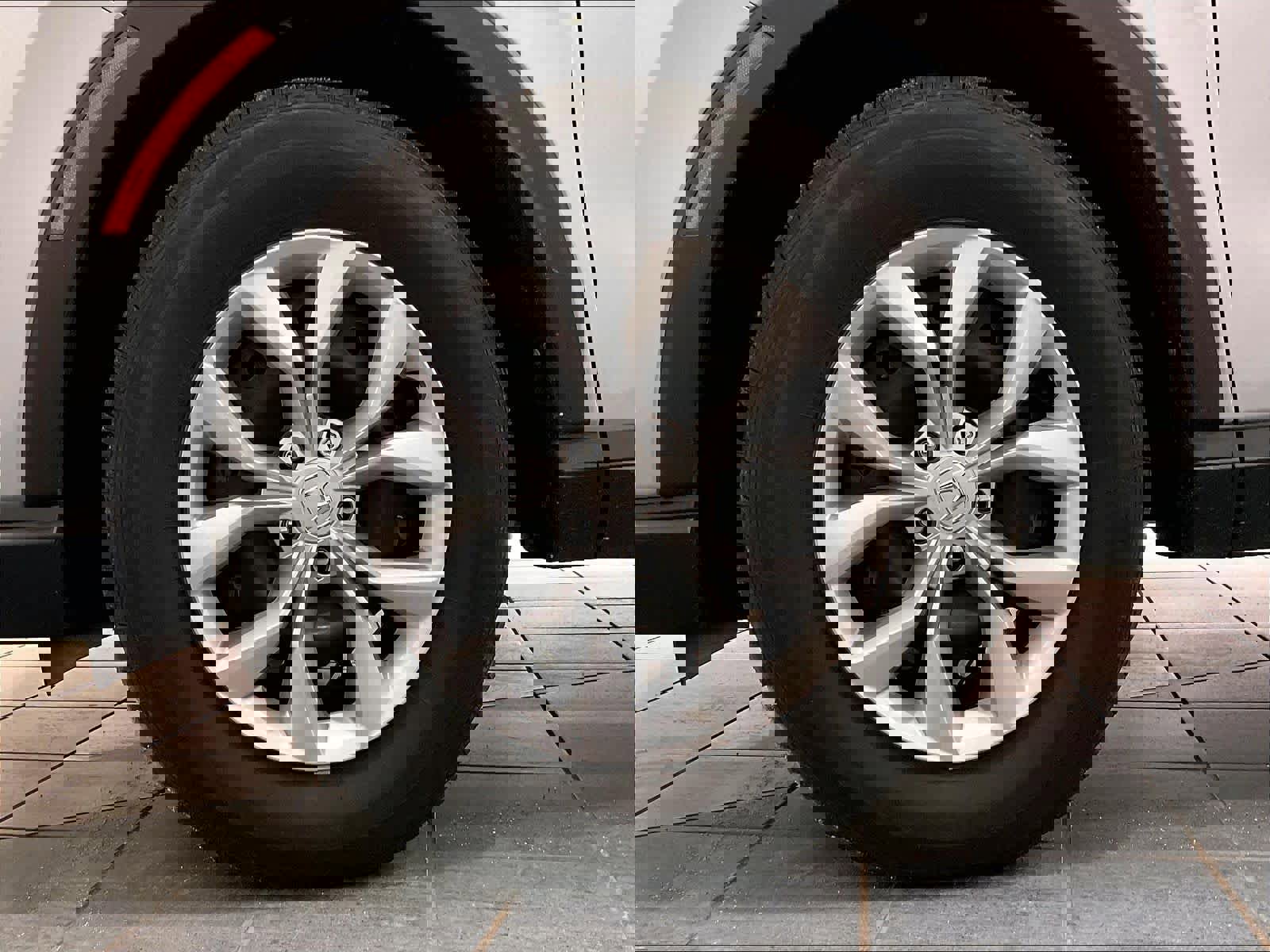 Used 2025 Honda CR-V LX image 7