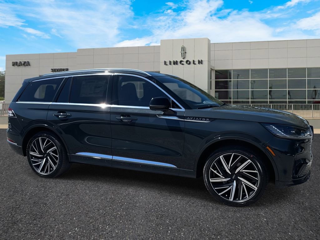 New 2025 Lincoln Aviator Black Label image 1