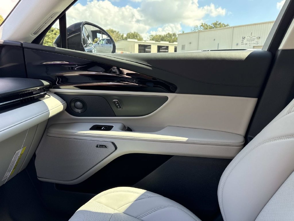 New 2026 Lincoln Nautilus Premier w/ Equipment Group 102A AWD/4WD image 22