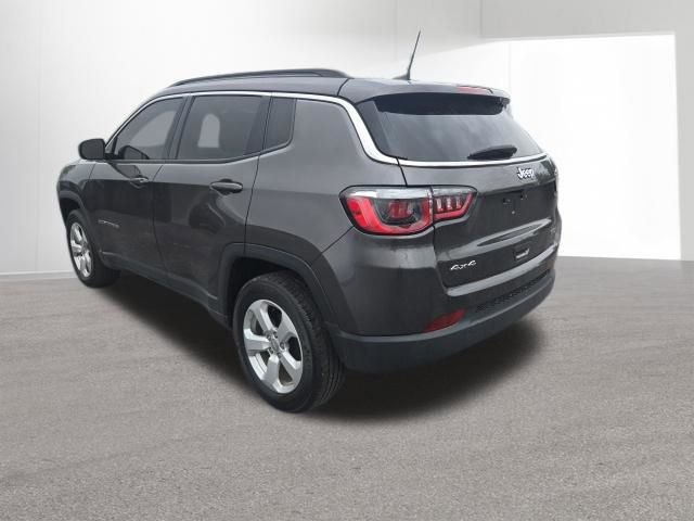 Used 2020 Jeep Compass Latitude AWD/4WD image 3