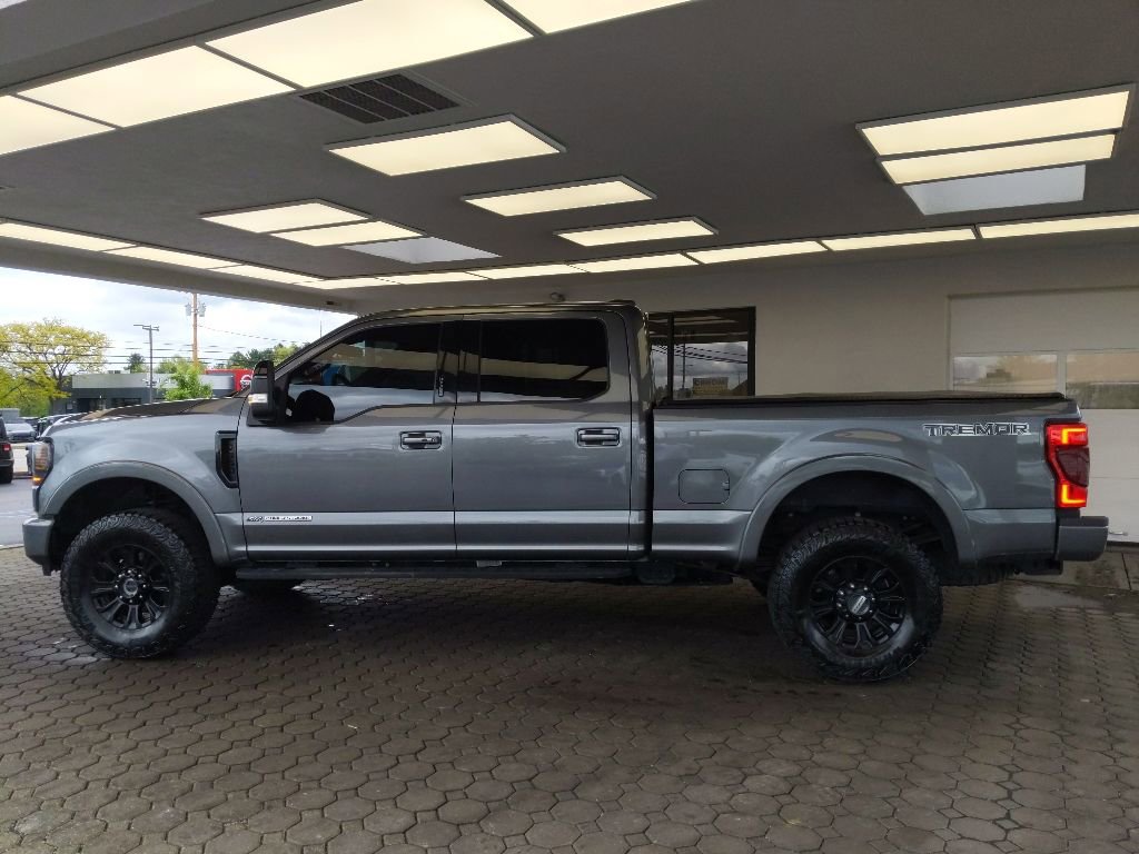Used 2022 Ford F350 Lariat w/ Tremor Off-Road Package AWD/4WD image 9
