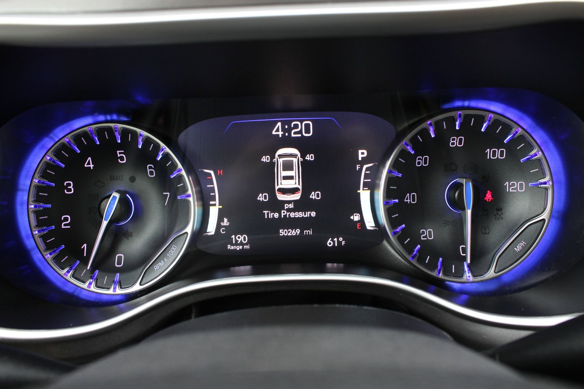 Used 2024 Chrysler Pacifica Touring-L FWD image 36