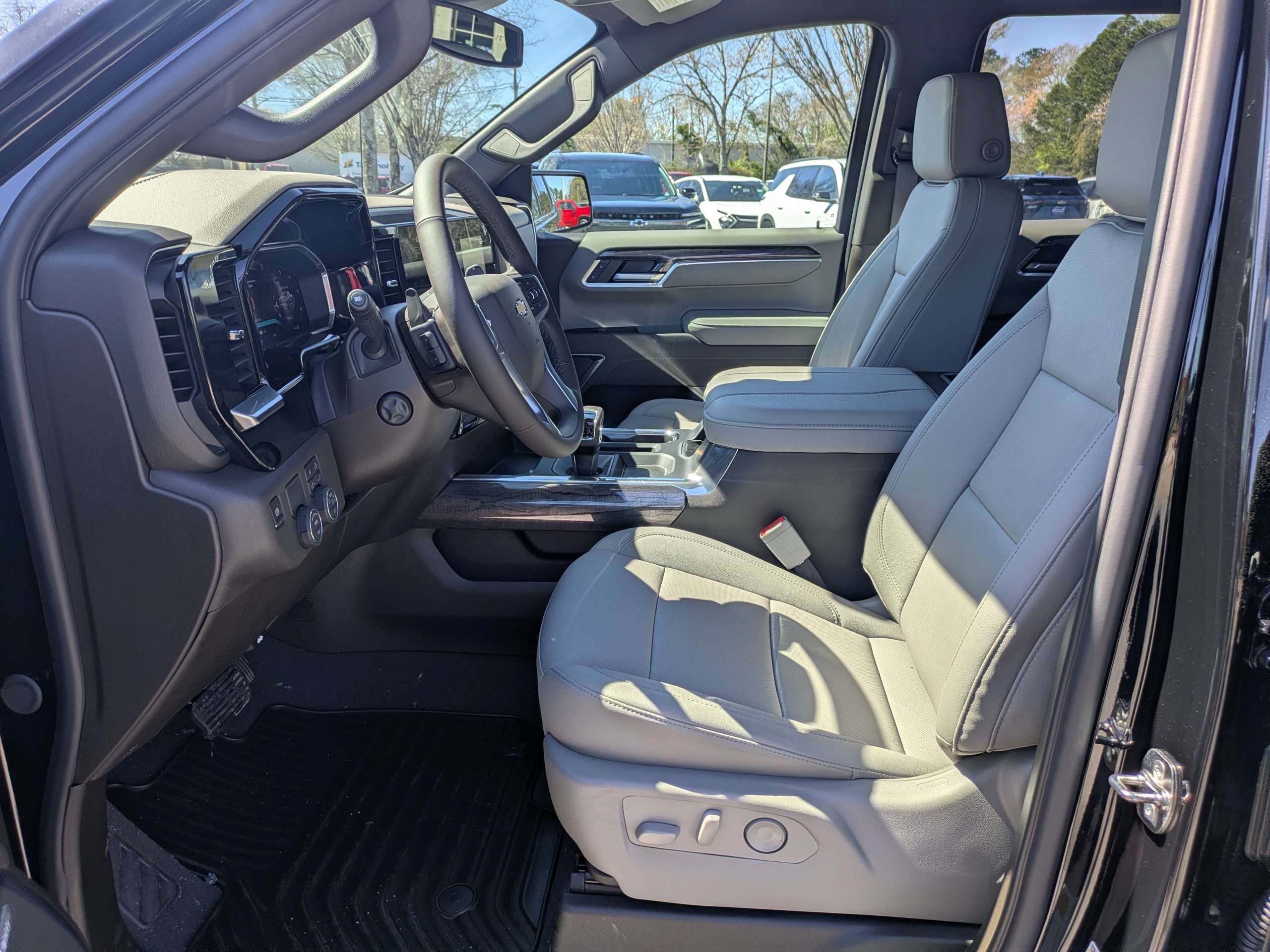 New 2026 Chevrolet Silverado 1500 LTZ RWD image 20
