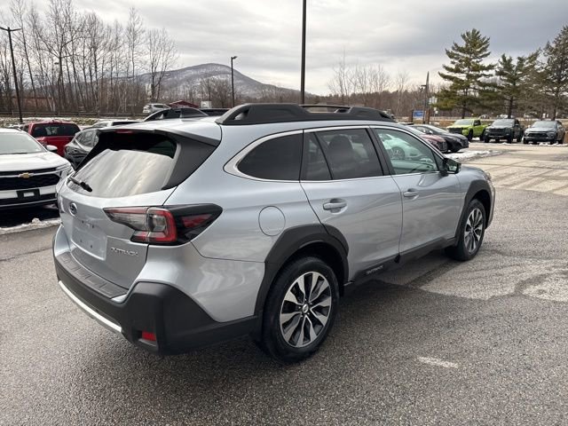 Used 2023 Subaru Outback Limited AWD/4WD image 19