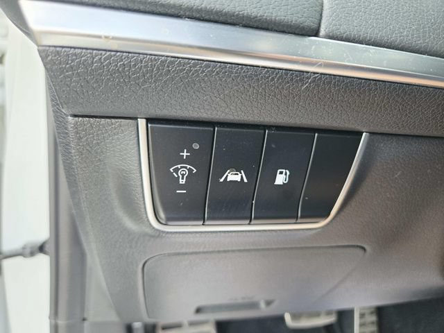 Used 2022 Kia Stinger GT-Line AWD/4WD image 27