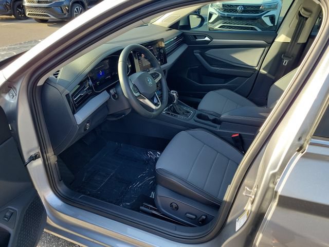 Certified 2026 Volkswagen Jetta SE FWD image 15