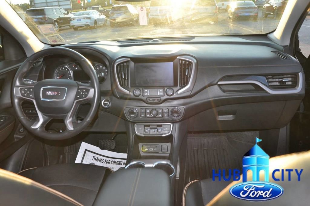 Used 2022 GMC Terrain AT4 w/ Tech Package image 17