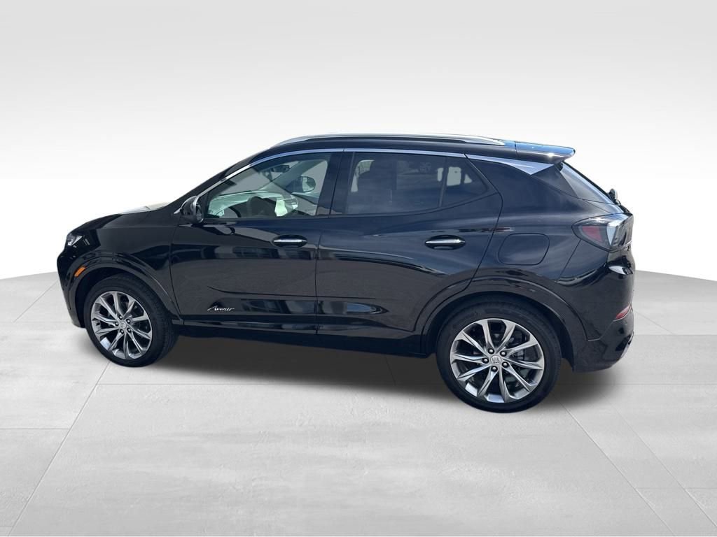 Used 2025 Buick Encore GX Avenir w/ Avenir Technology Package image 9