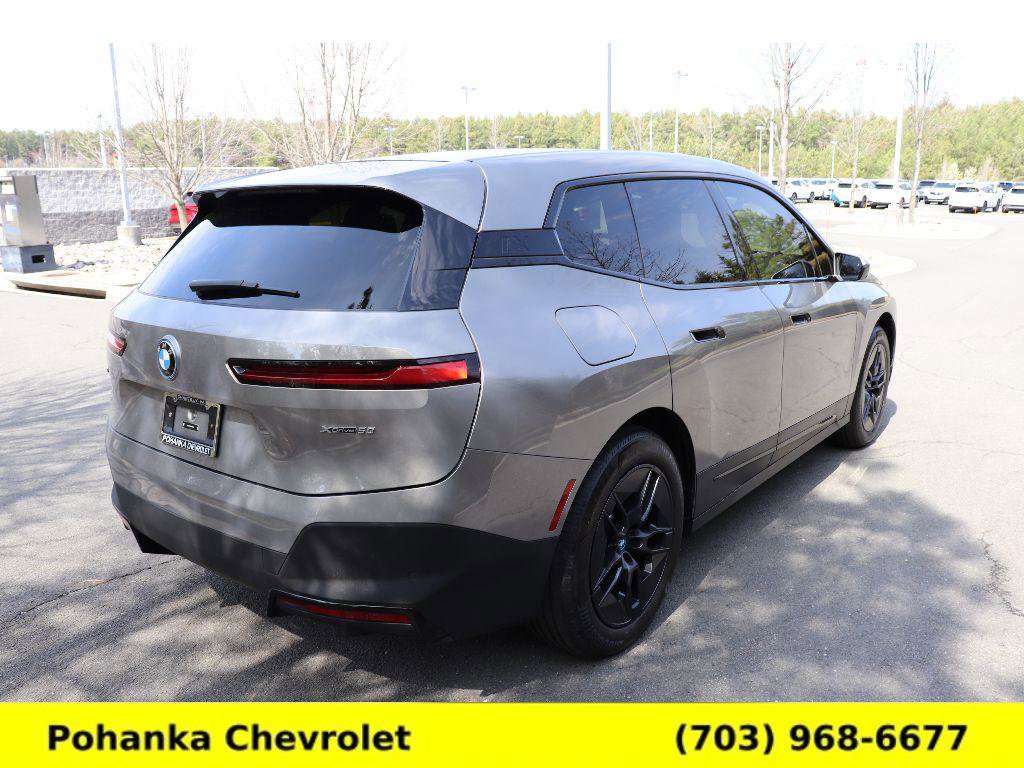 Used 2024 BMW iX xDrive50 image 7