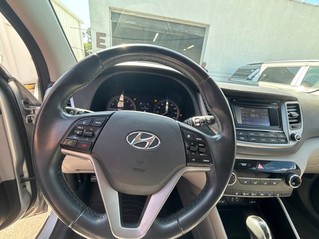 Used 2017 Hyundai Tucson Sport FWD image 13