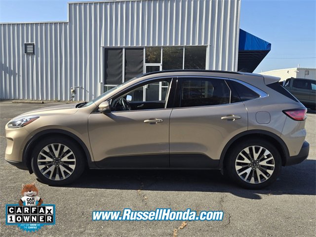 Used 2020 Ford Escape Titanium image 4