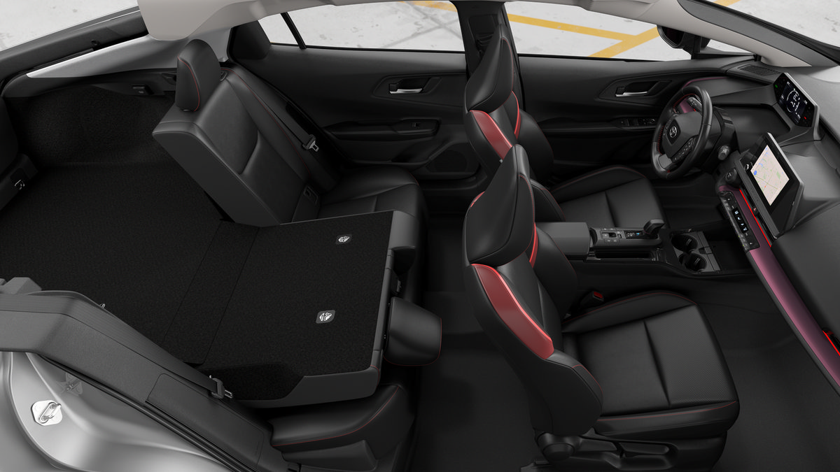 New 2027 Toyota Prius Plug-In Hybrid FWD image 4