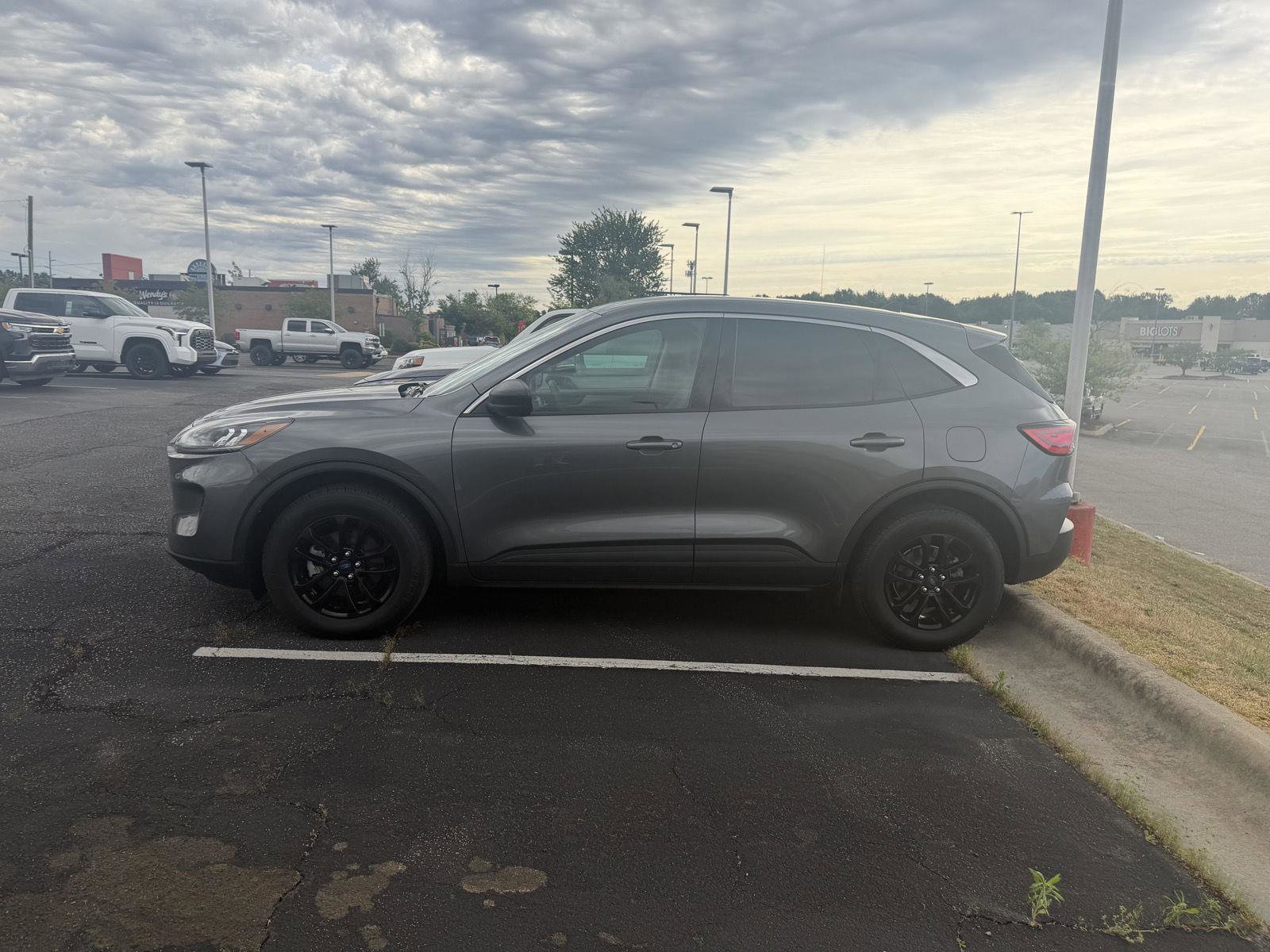 Used 2022 Ford Escape SE AWD/4WD image 4