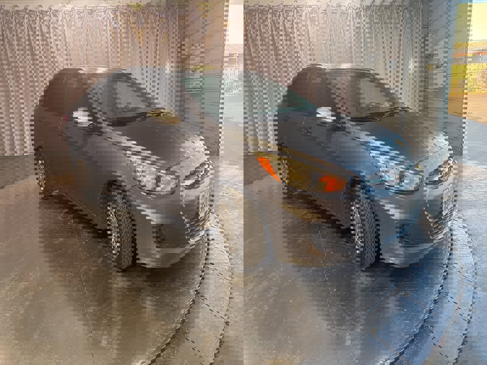 Used 2015 Hyundai Accent GLS image 3