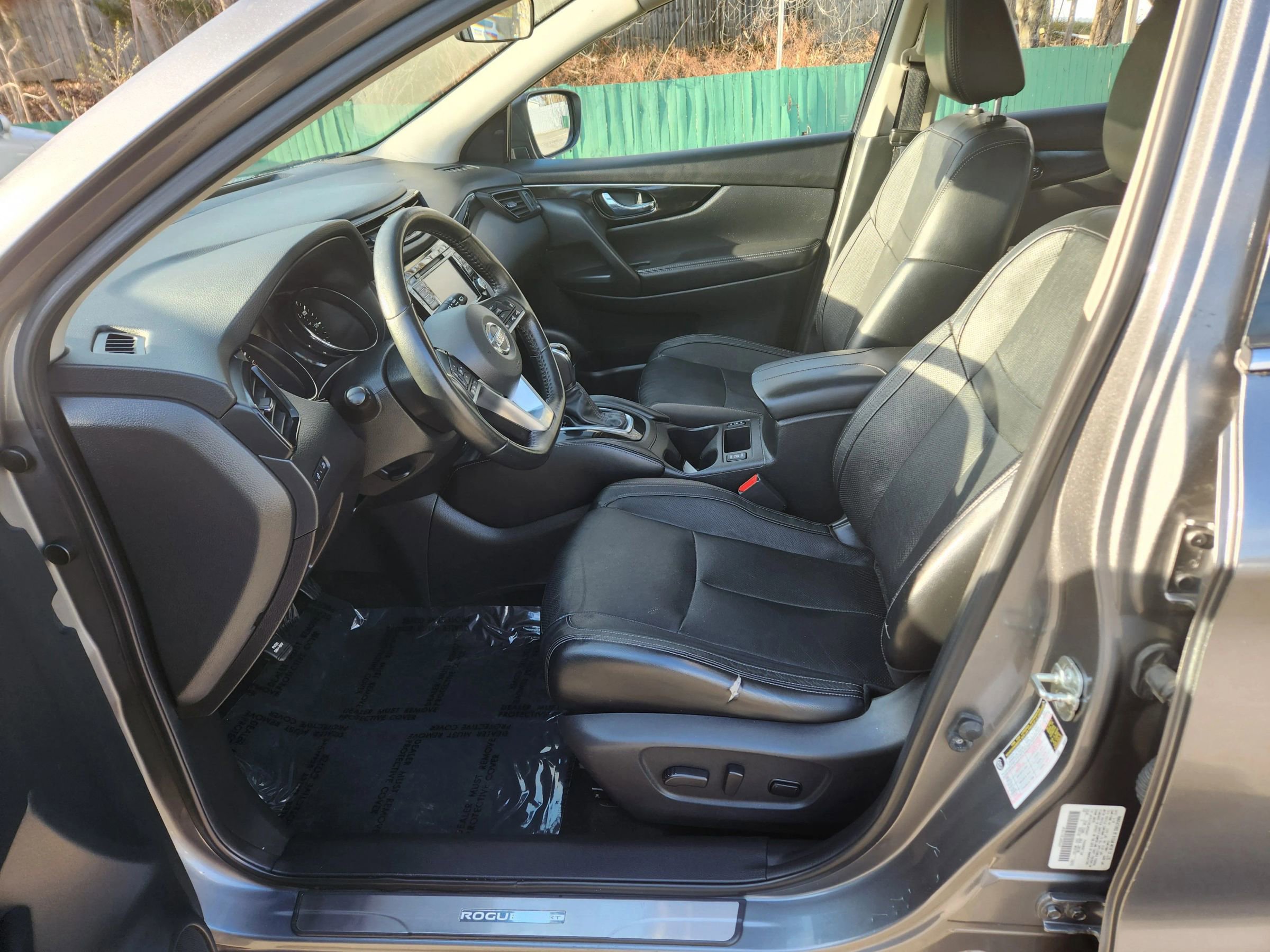 Used 2018 Nissan Rogue Sport SL w/ SL Premium Package image 24