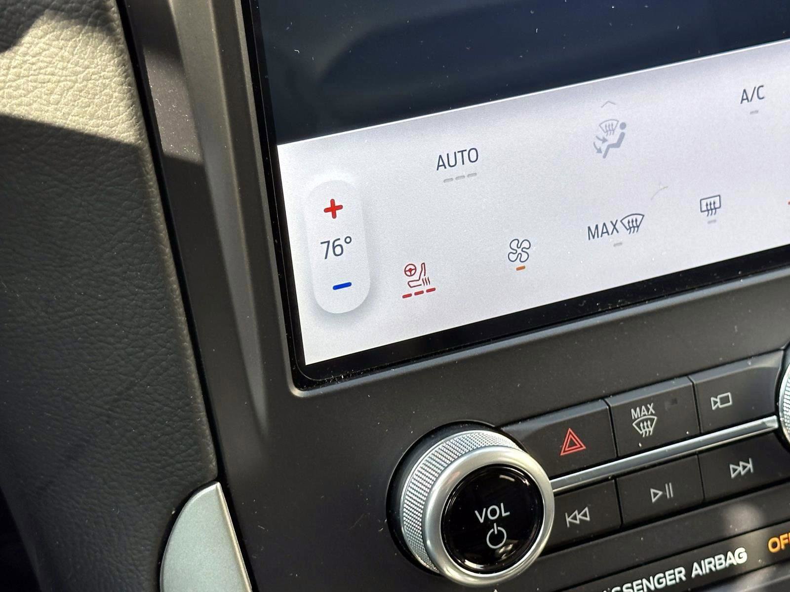 Used 2023 Ford Edge SEL w/ Convenience Package image 25