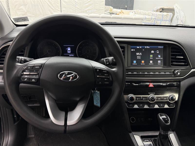 Used 2020 Hyundai Elantra SEL w/ Cargo Package (C1) FWD image 11
