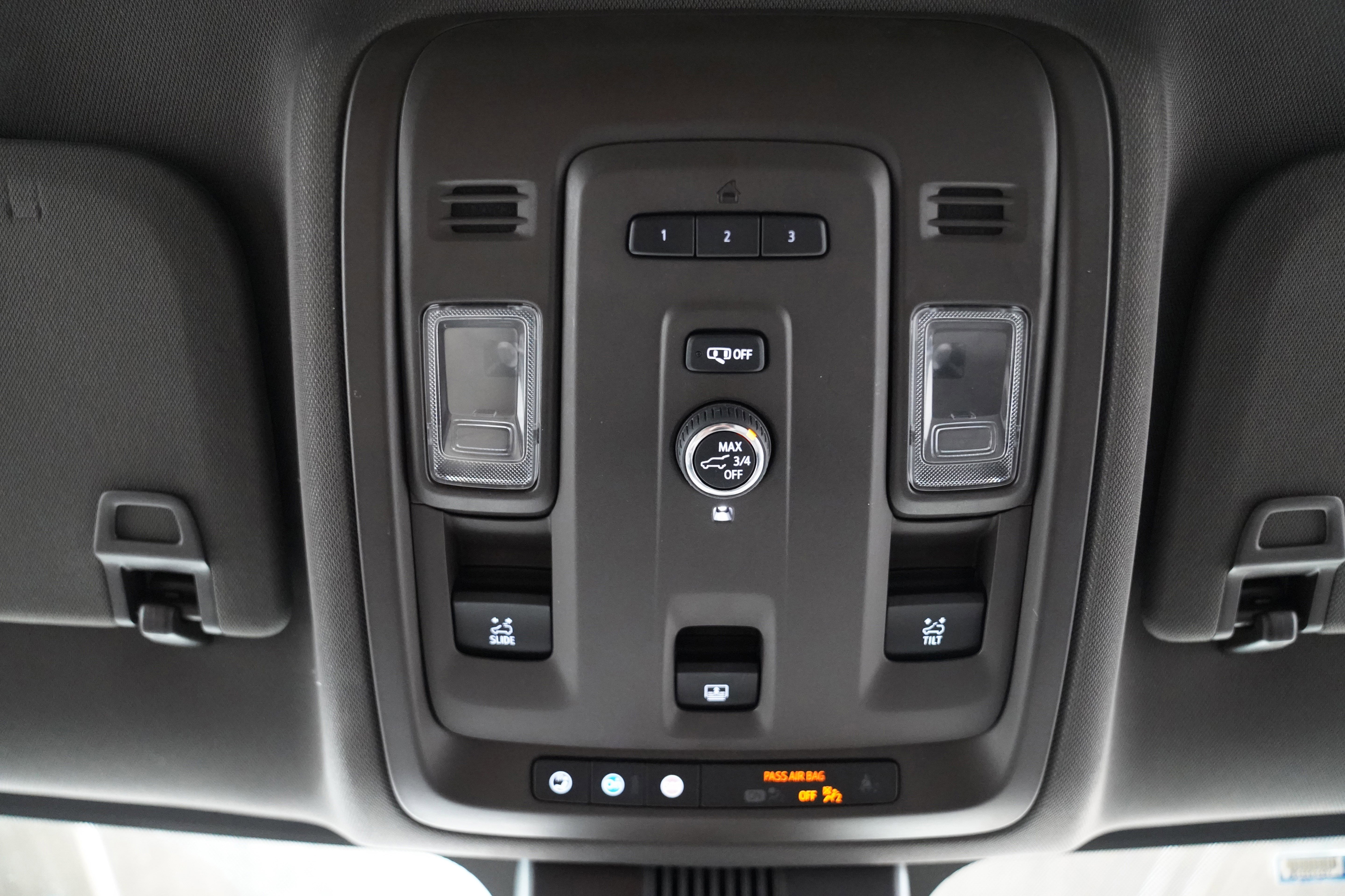 Used 2023 GMC Yukon SLT image 33