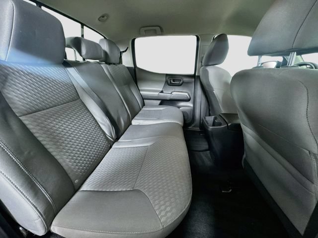 Used 2021 Toyota Tacoma SR5 AWD/4WD image 28