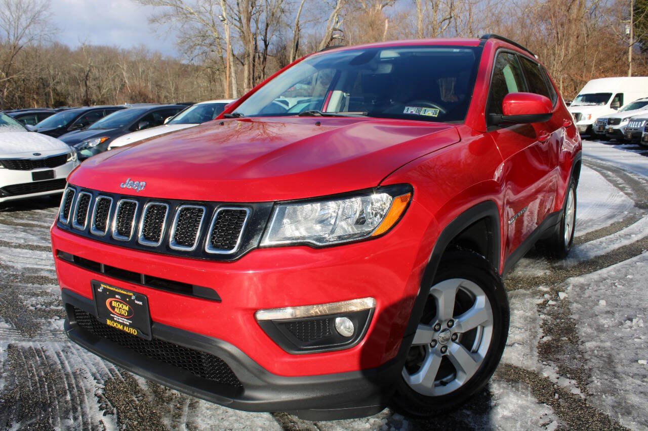 Used 2021 Jeep Compass Latitude image 1