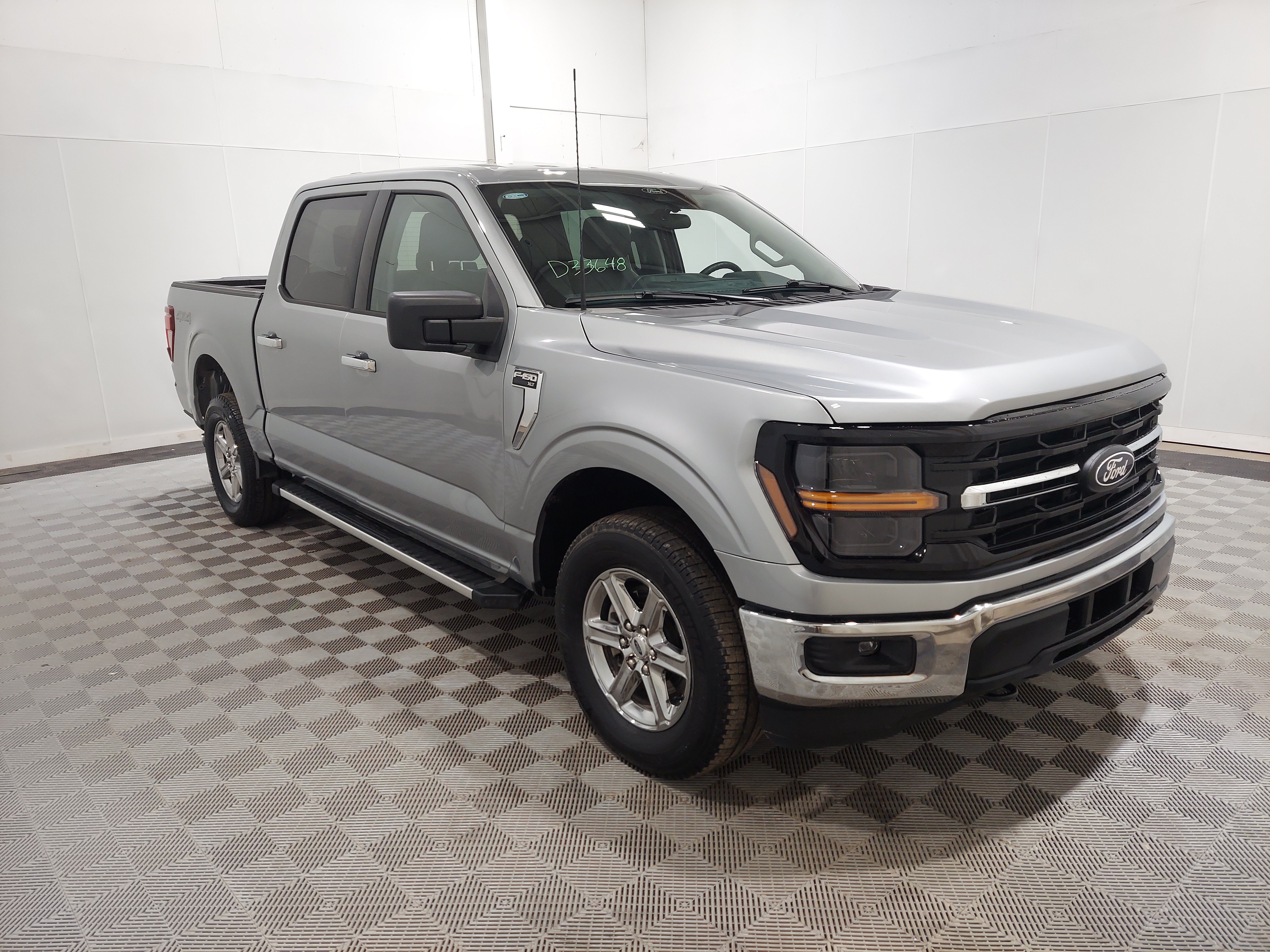 Used 2025 Ford F150 XLT w/ Equipment Group 301A Standard AWD/4WD image 4
