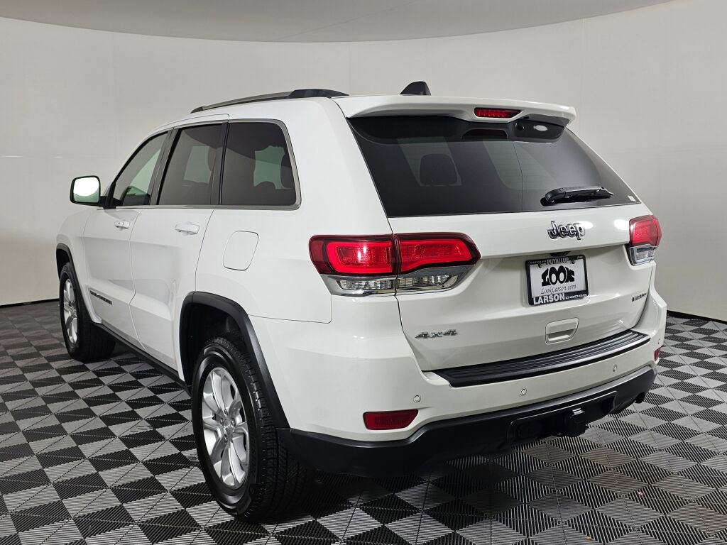 Used 2021 Jeep Grand Cherokee Laredo AWD/4WD image 5