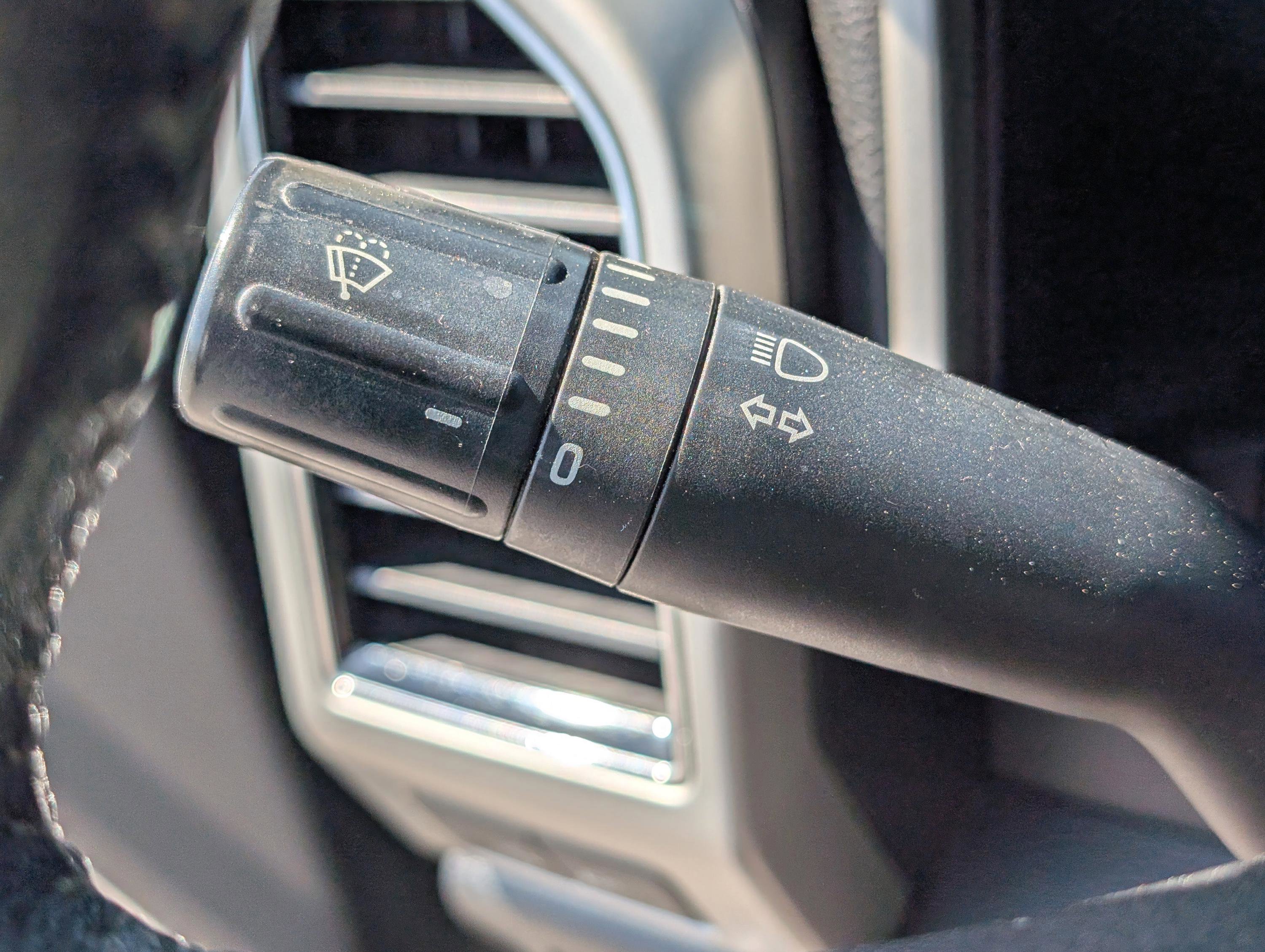 Used 2020 Ford F150 Lariat image 25