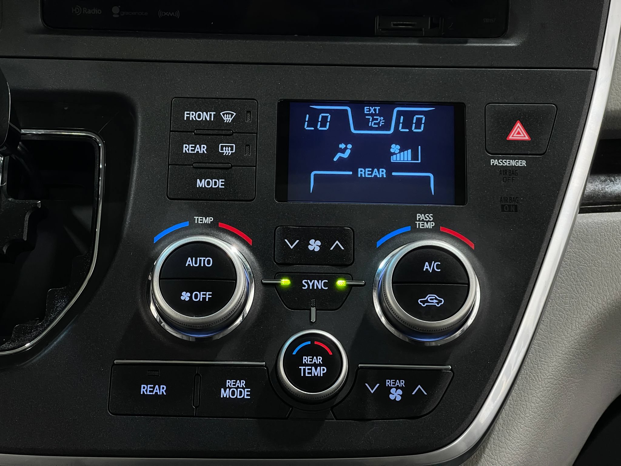 Used 2017 Toyota Sienna XLE w/ XLE Navigation Package FWD image 24