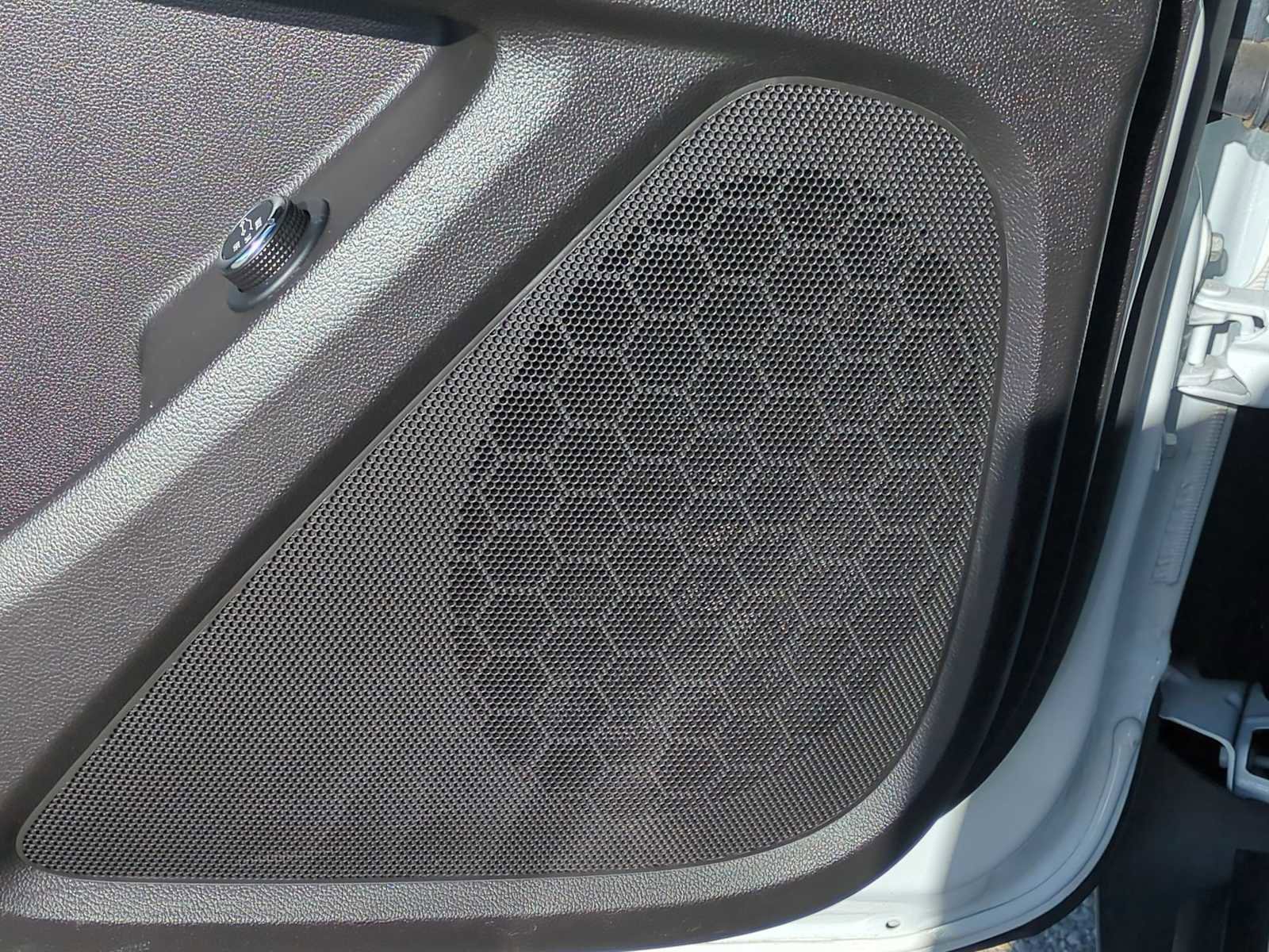 Used 2023 Chevrolet Traverse LT image 24