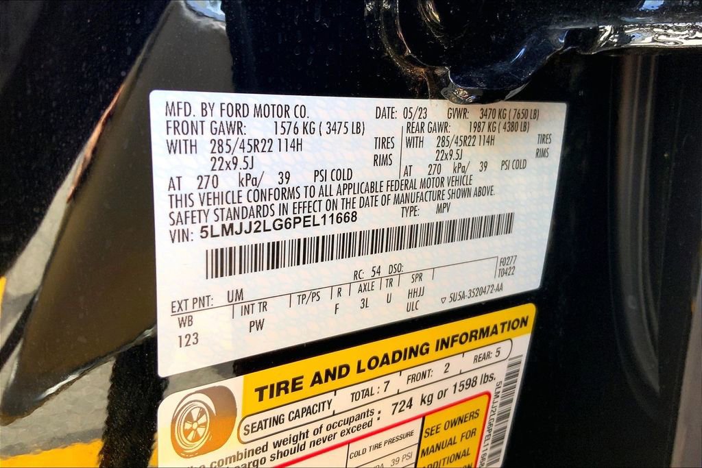 Used 2023 Lincoln Navigator Reserve image 32