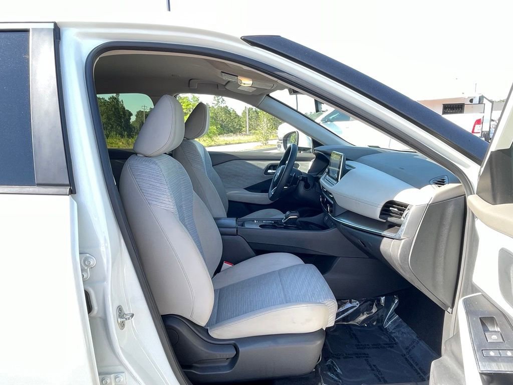 Used 2023 Nissan Rogue SV FWD image 24