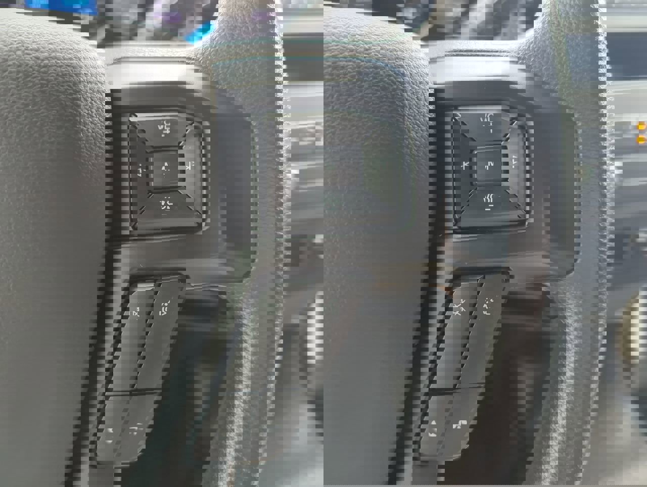 Used 2023 Ford F650 2WD Regular Cab Super Duty image 21