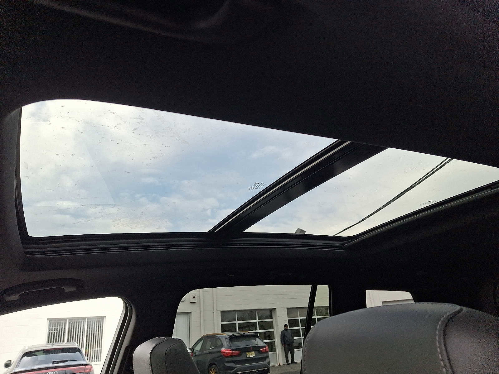 Used 2025 Cadillac XT6 Luxury image 14