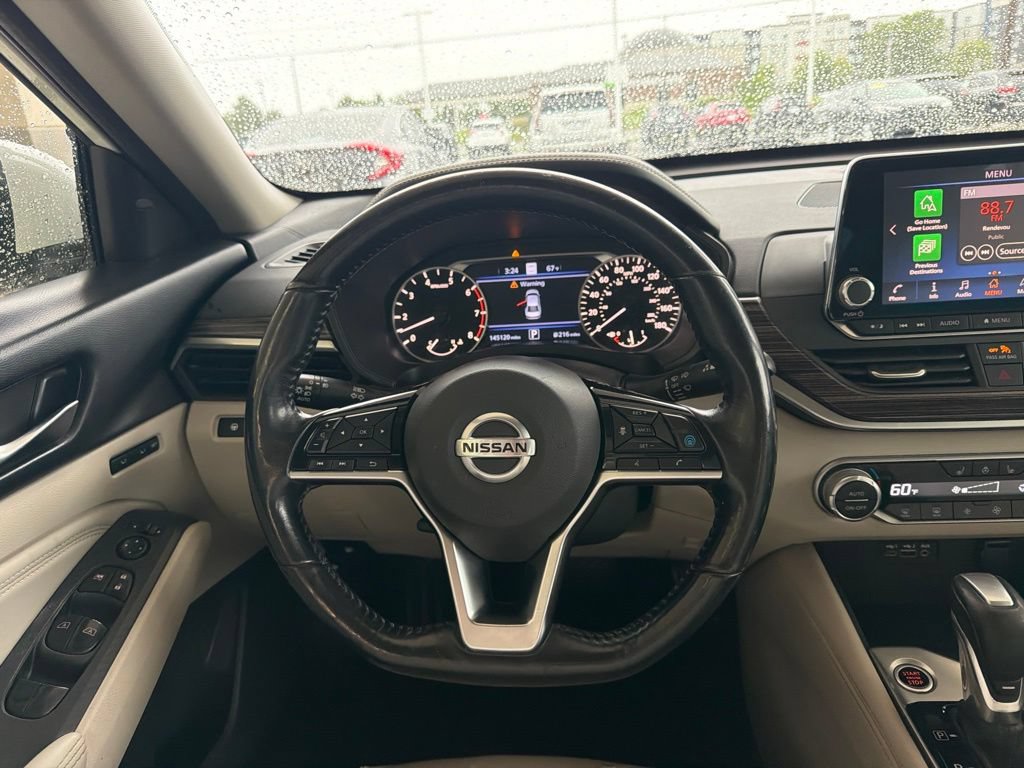 Used 2019 Nissan Altima 2.0 Platinum FWD image 13