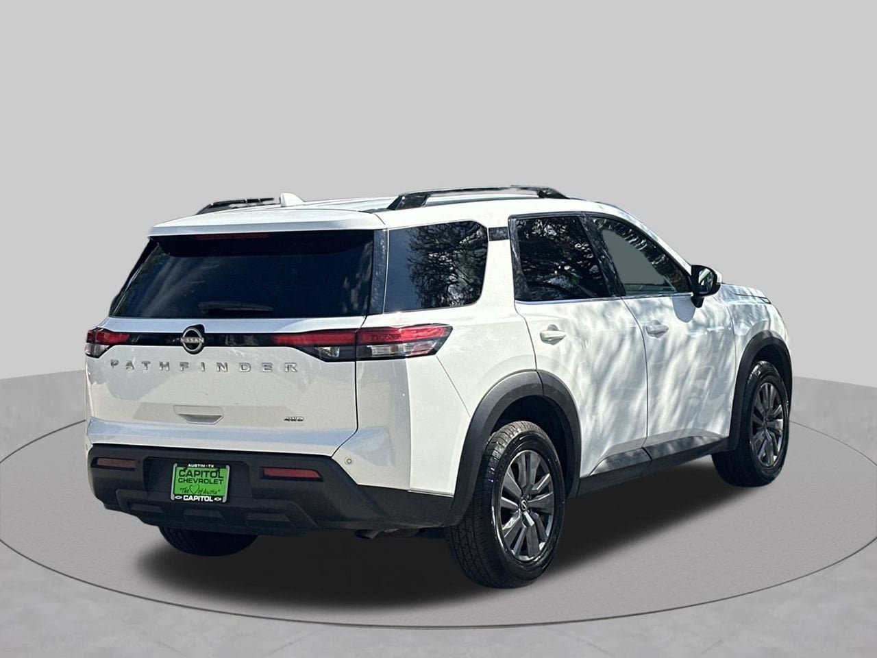 Used 2025 Nissan Pathfinder SV AWD/4WD image 5