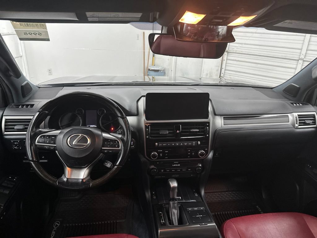 Used 2022 Lexus GX 460 Luxury w/ Off Road Package AWD/4WD image 22