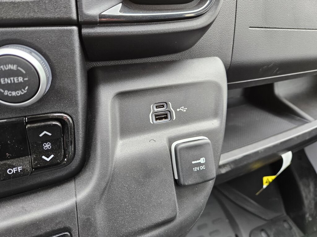 Used 2025 RAM ProMaster 3500 w/ Convenience Group FWD image 24