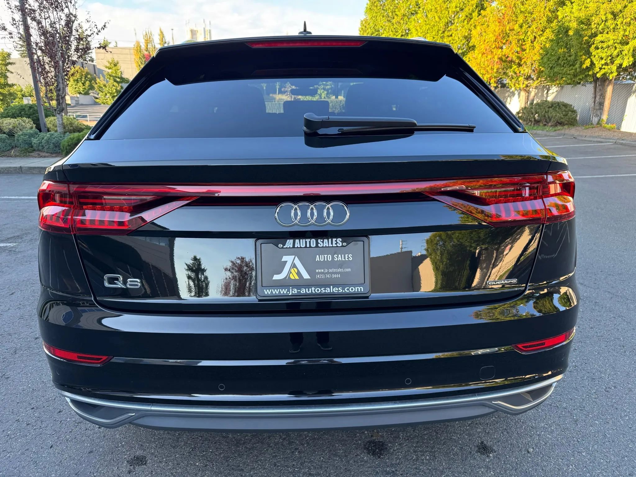 Used 2022 Audi Q8 Premium Plus w/ Premium Plus Package image 9