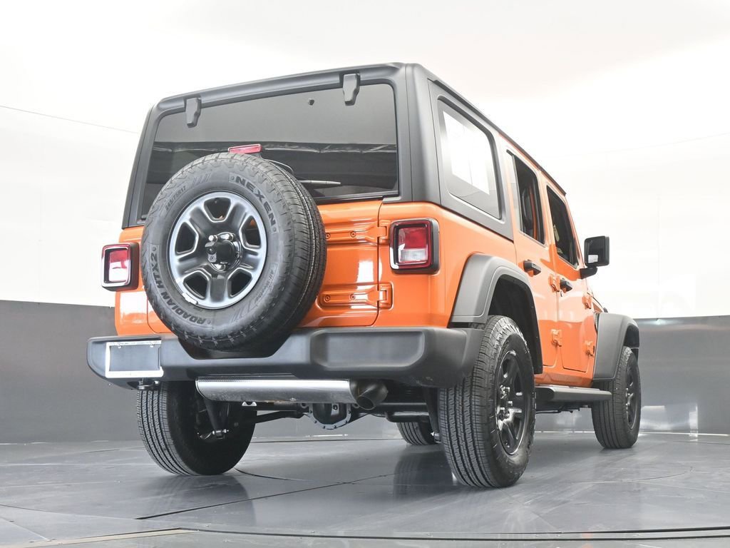 Used 2025 Jeep Wrangler Sport image 60