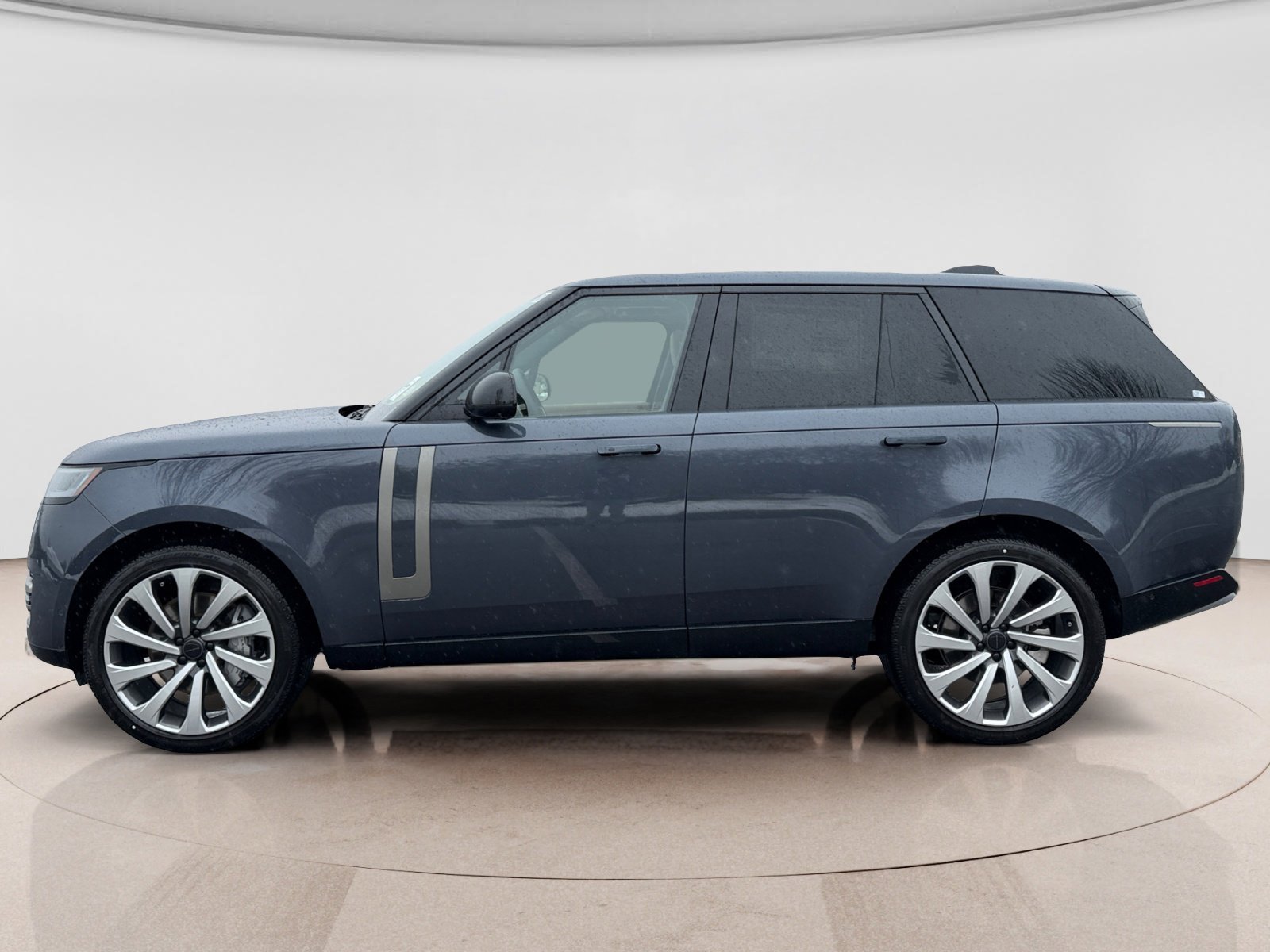 New 2026 Land Rover Range Rover SE AWD/4WD image 2