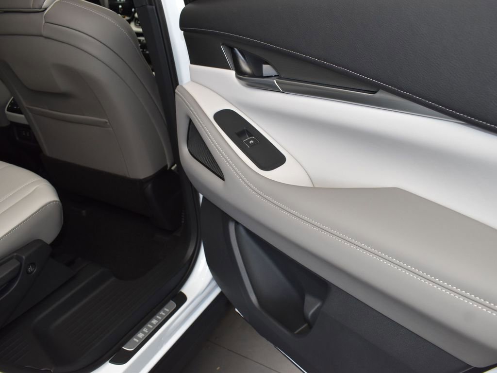 Certified 2026 INFINITI QX60 Pure w/ Cargo Package FWD image 22