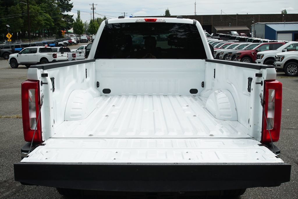 Used 2024 Ford F350 XLT w/ FX4 Off-Road Package AWD/4WD image 26