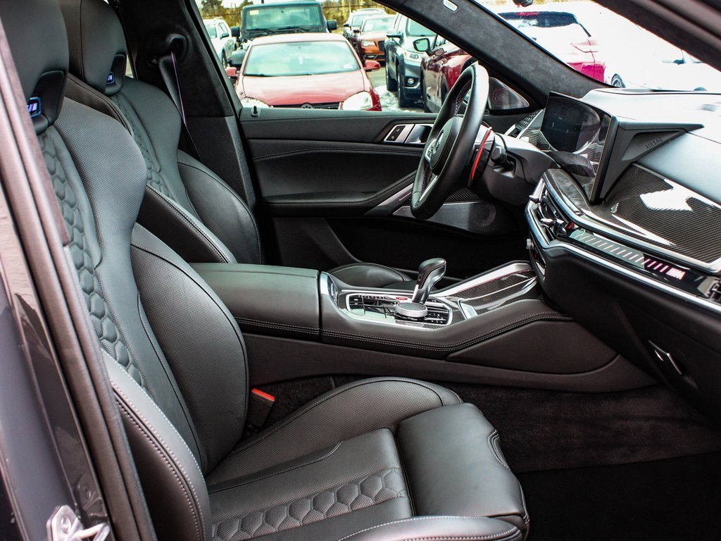Used 2025 BMW X6 M Competition w/ Executive Package image 45